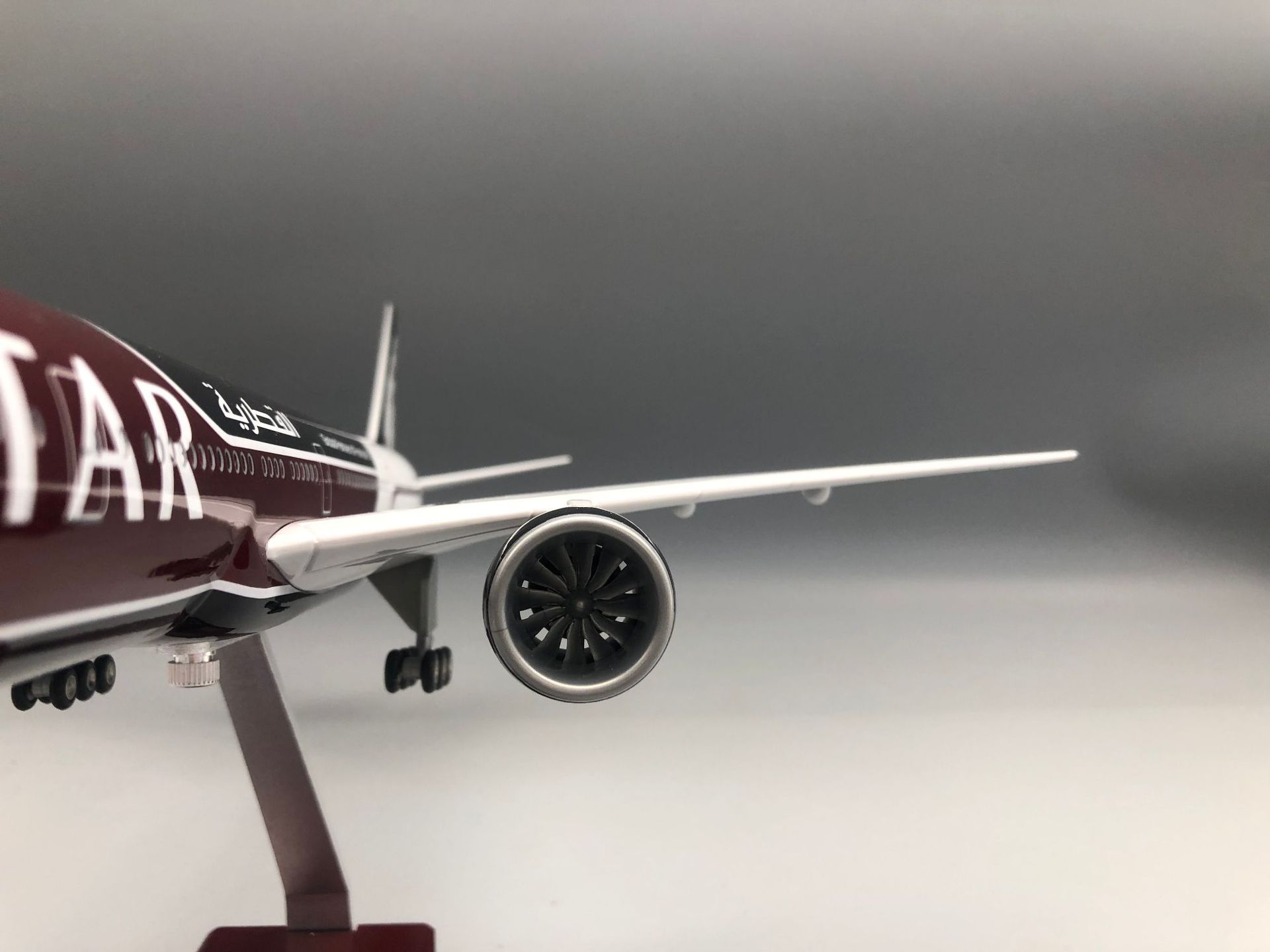 for B777-300 Qatar Model Plane – Home Decor Qatar Bewertung und Preis